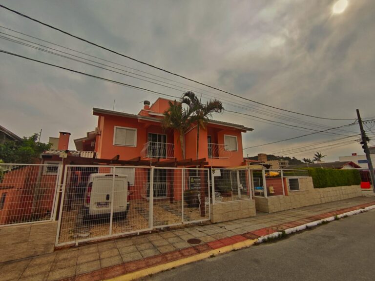 WhatsApp Image 2025 10 17 at 11.43.01 768x576